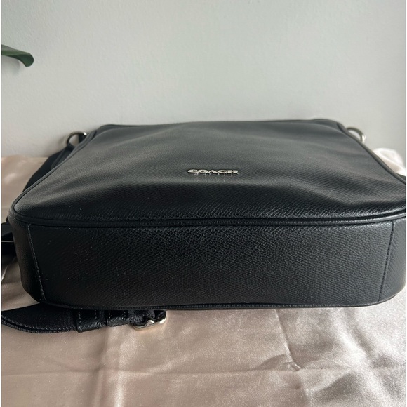 Authentic Coach Men Crossbody Bag - Picture 12 of 12